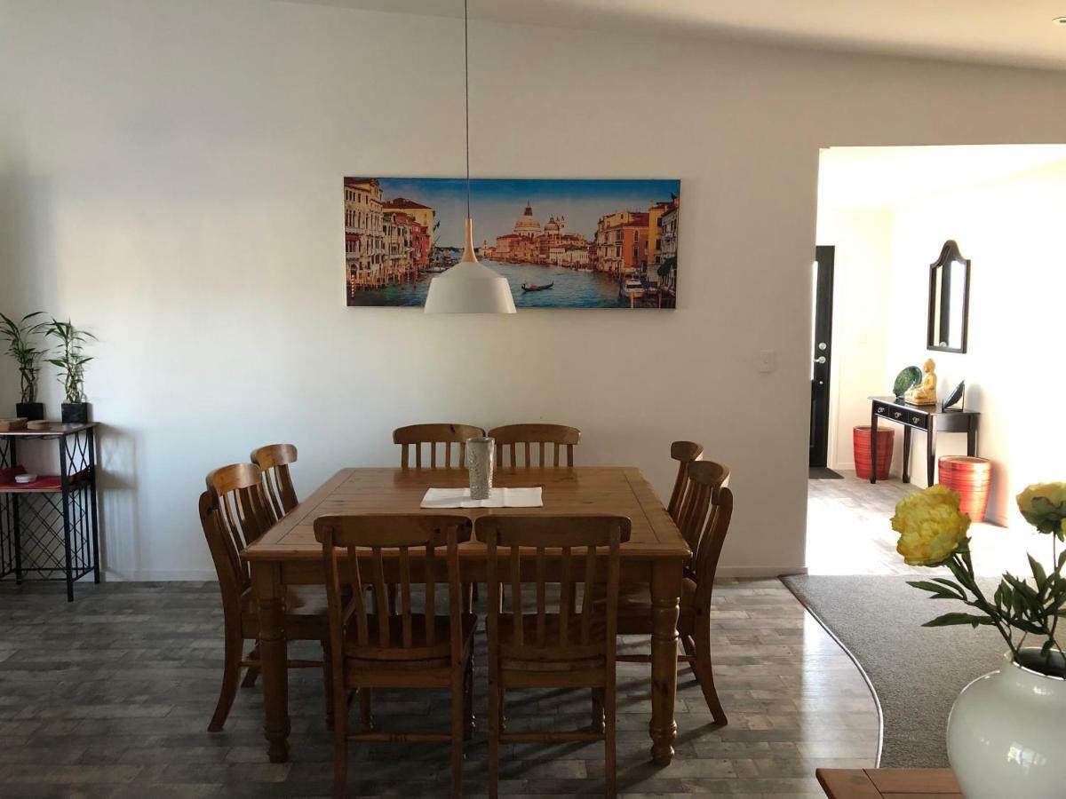 Trendy Bungalow In The Heart Of 罗托鲁阿 外观 照片
